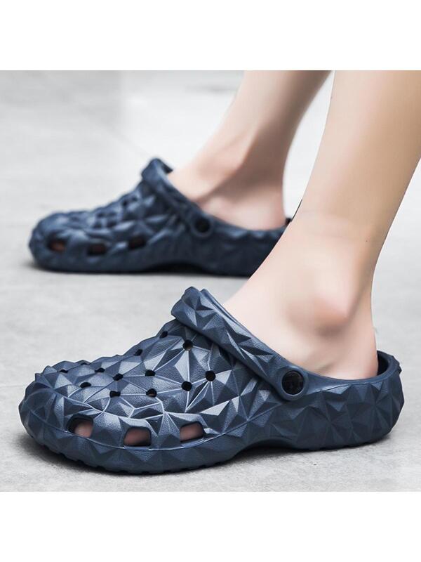 Men Hollow Out Multi-way Wear Non Slip Clogs, Fashionable Outdoor EVA Vented Clogs