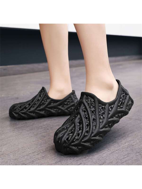 Cool Vented Clogs For Men, Texture Embossed Hollow Out Design EVA Clogs