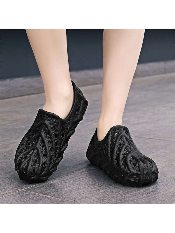 Cool Vented Clogs For Men, Texture Embossed Hollow Out Design EVA Clogs