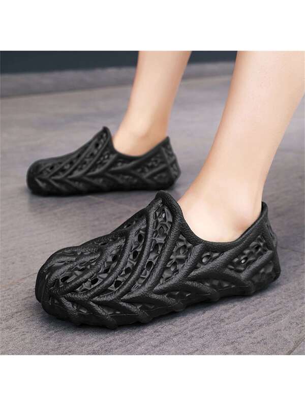 Cool Vented Clogs For Men, Texture Embossed Hollow Out Design EVA Clogs