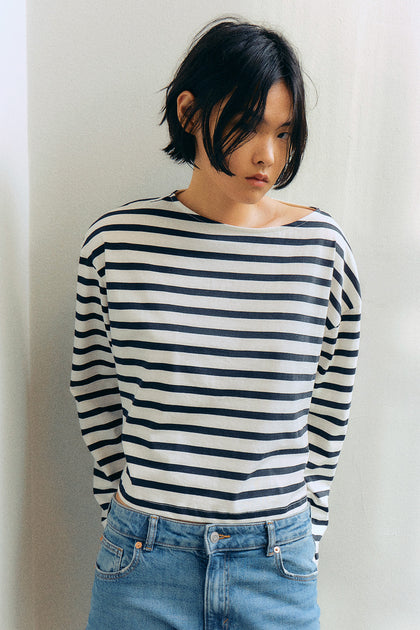 Oversized boat-neck top