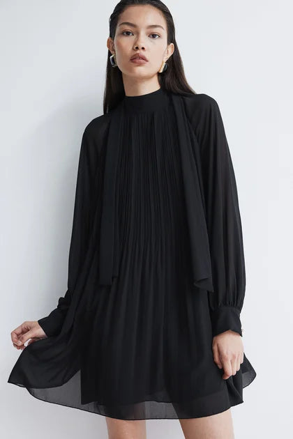 Tie-neck plissé dress