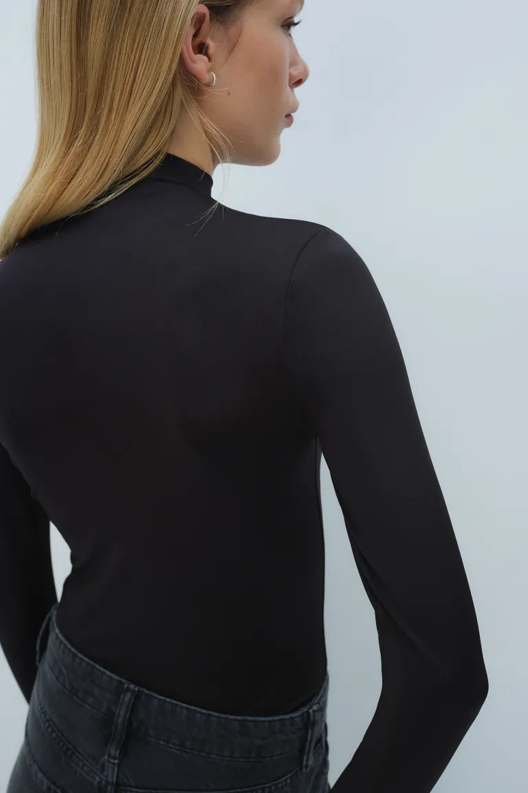 Half Turtleneck Jersey Top