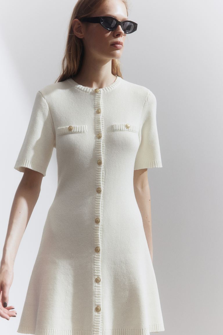 Buttoned Front and Elastic Knit Dress