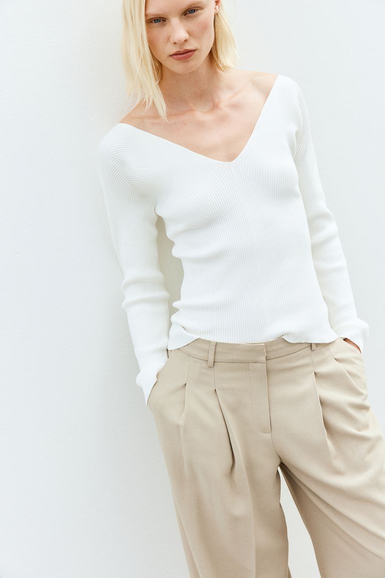 Rib-knit V-neck top