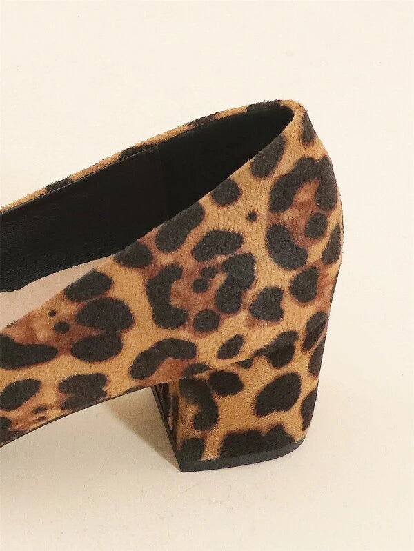 Leopard Pattern Point Toe Chunky Heeled Faux Suede Court Pumps