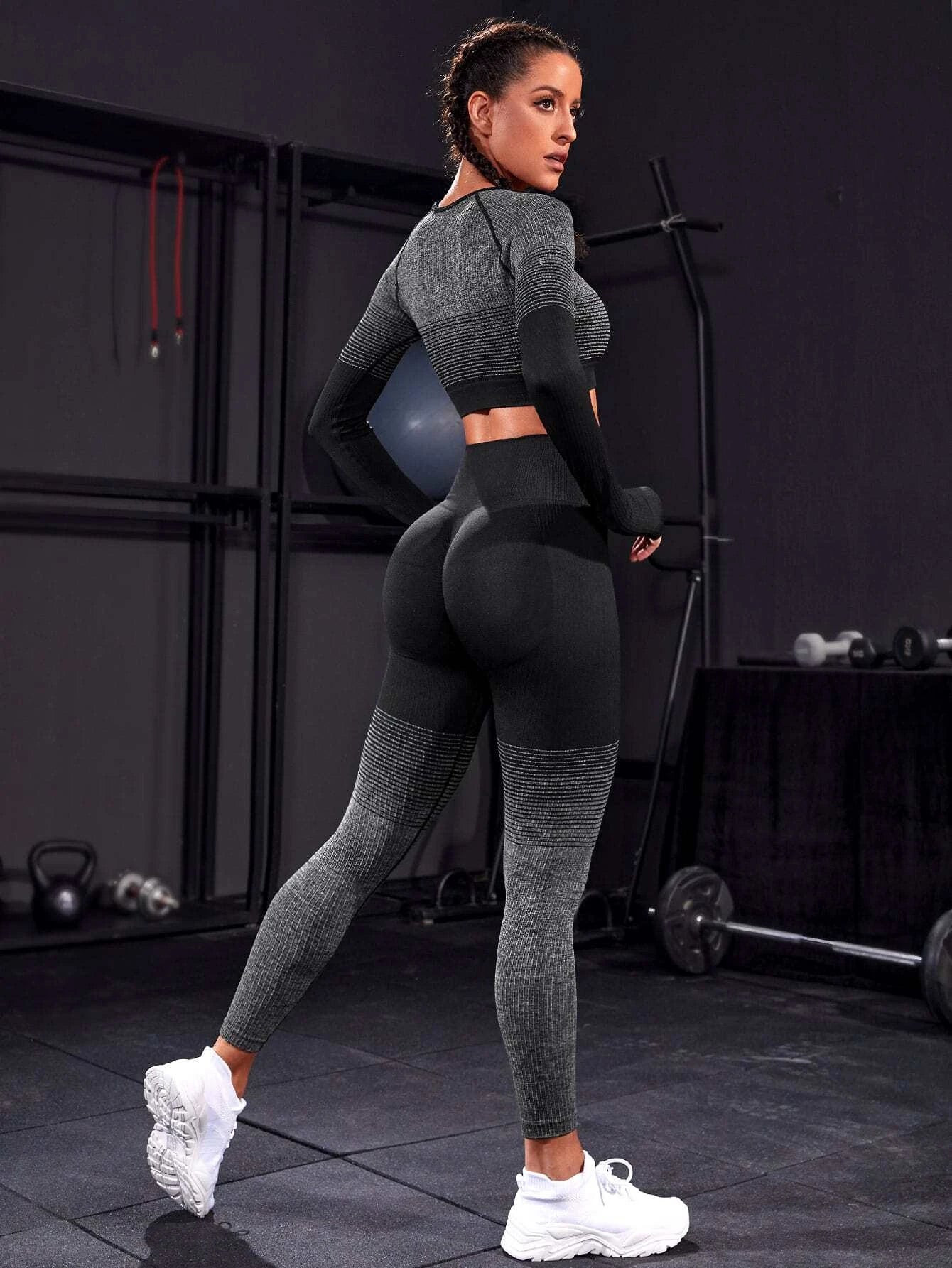 Seamless Raglan Sleeve Sports Tee & Leggings