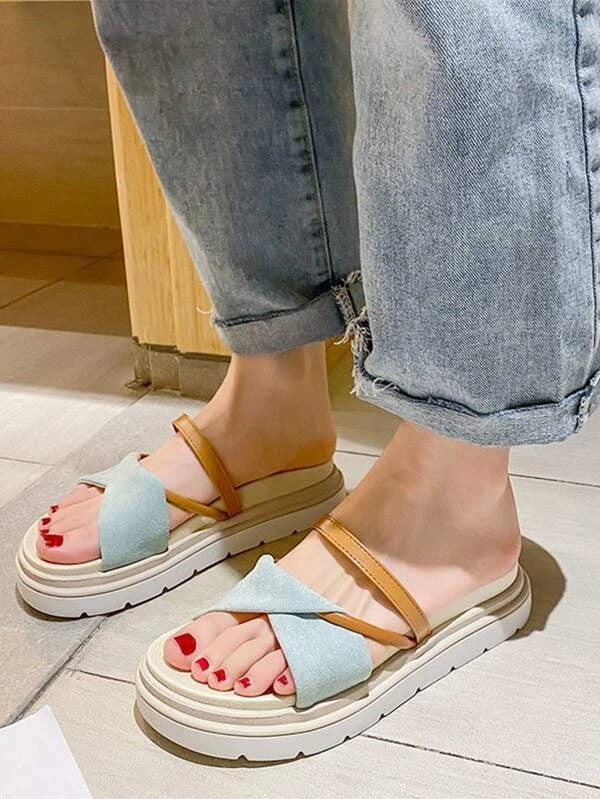 Women Twist Design Footbed Sandals Faux Suede Vacation Flat Sandals