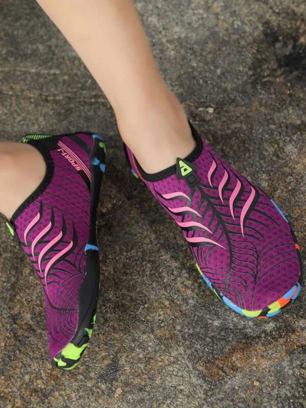 Women Letter Graphic Slip On Water Shoes, Sporty Outdoor Mesh Creek Shoes