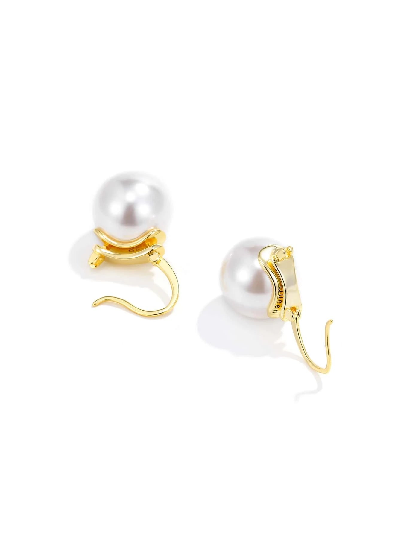 Natural Pearl Decor Earrings