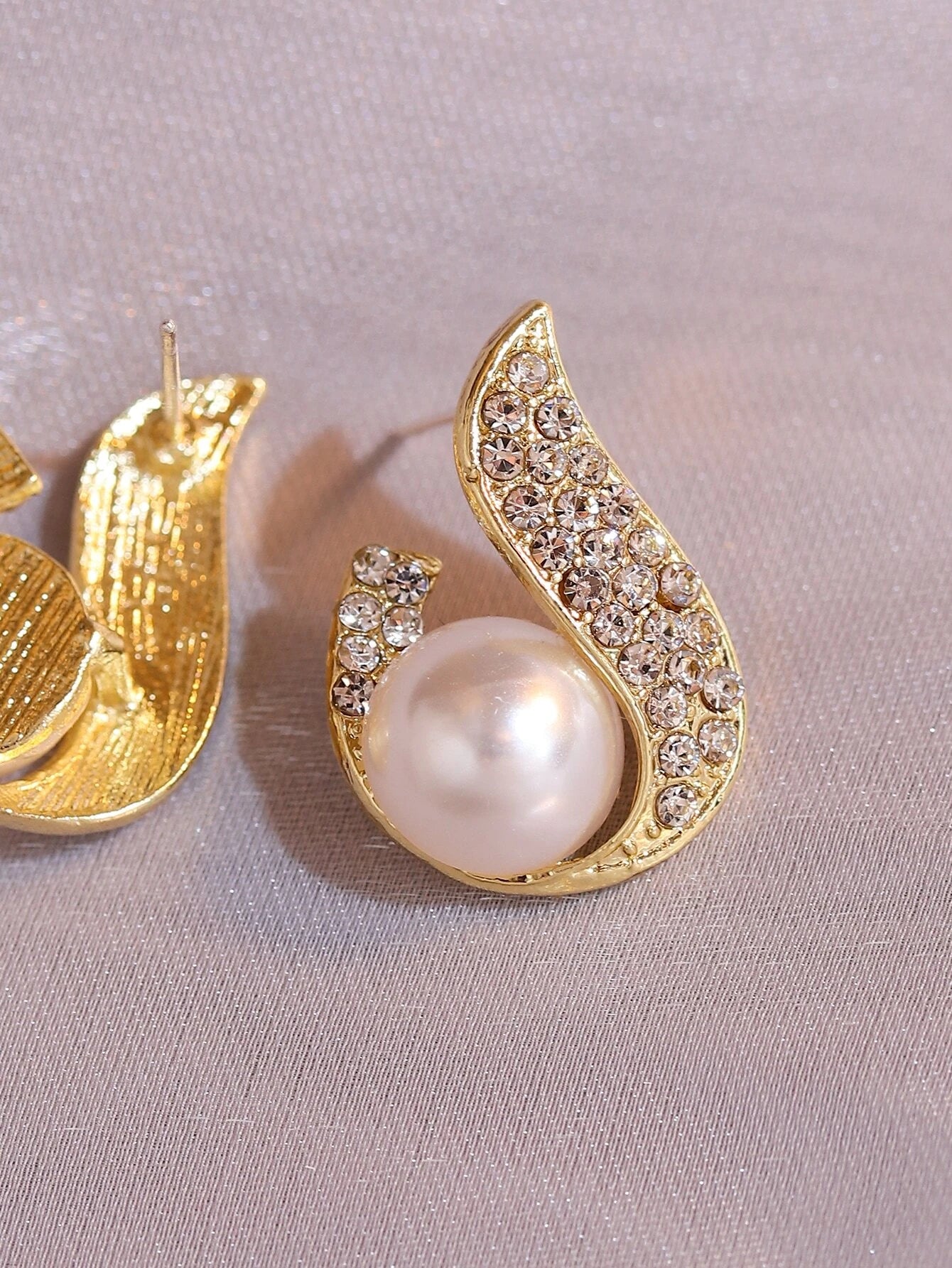 Rhinestone & Faux Pearl Decor Stud Earrings