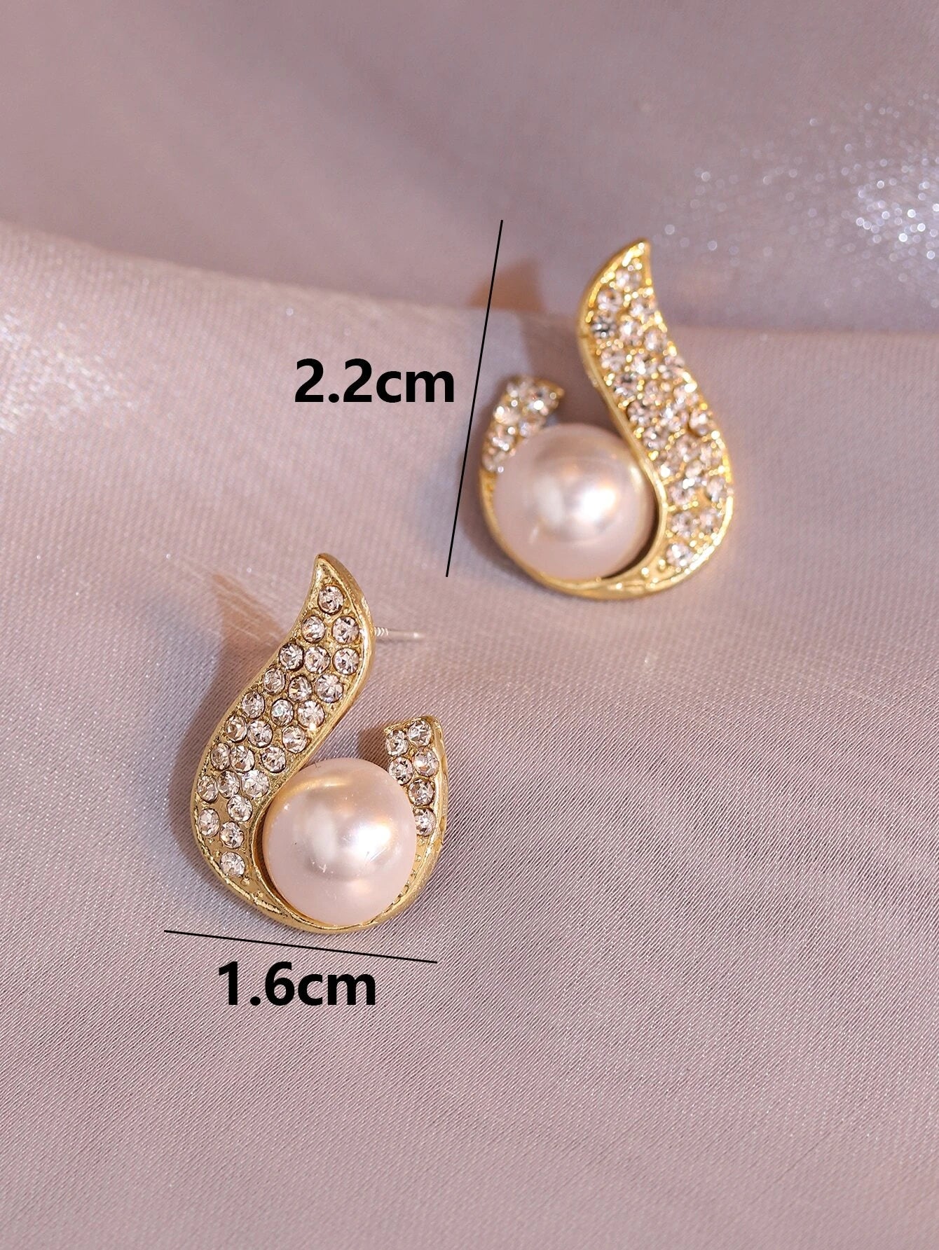 Rhinestone & Faux Pearl Decor Stud Earrings