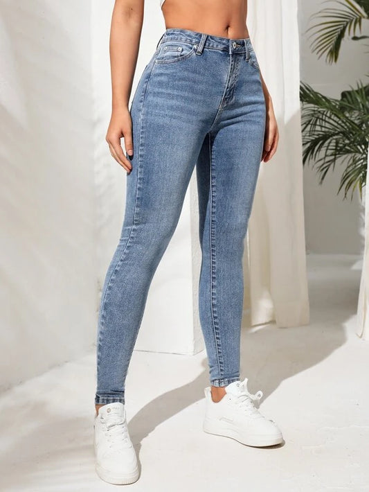 Slant Pocket Skinny Jeans