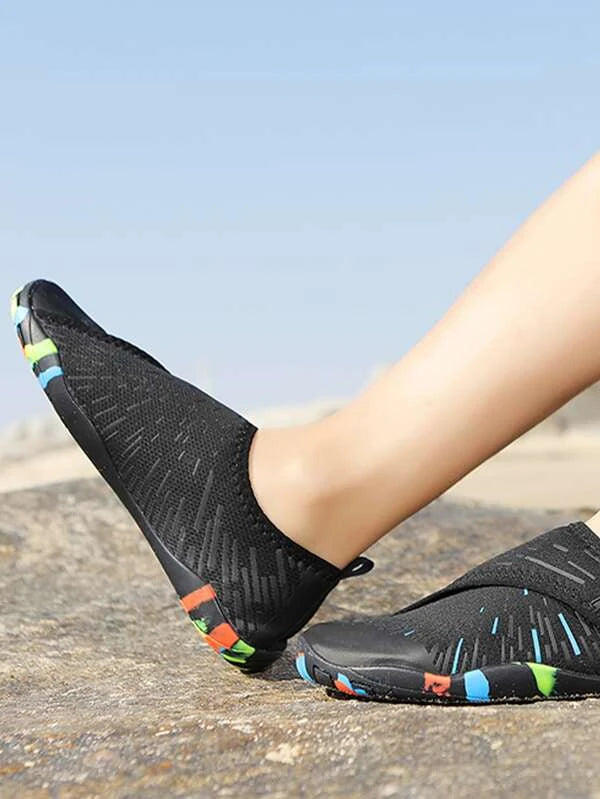 Women Hook-and-loop Fastener Letter Graphic Creek Shoes, Sporty Outdoor Mesh Water Shoes
