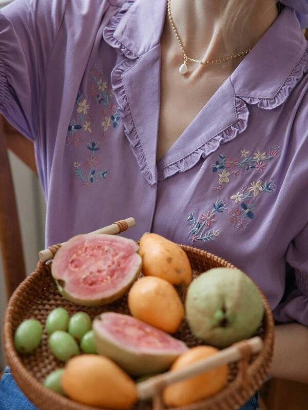 Simple Retro Floral Embroidery Flounce Sleeve Shirt