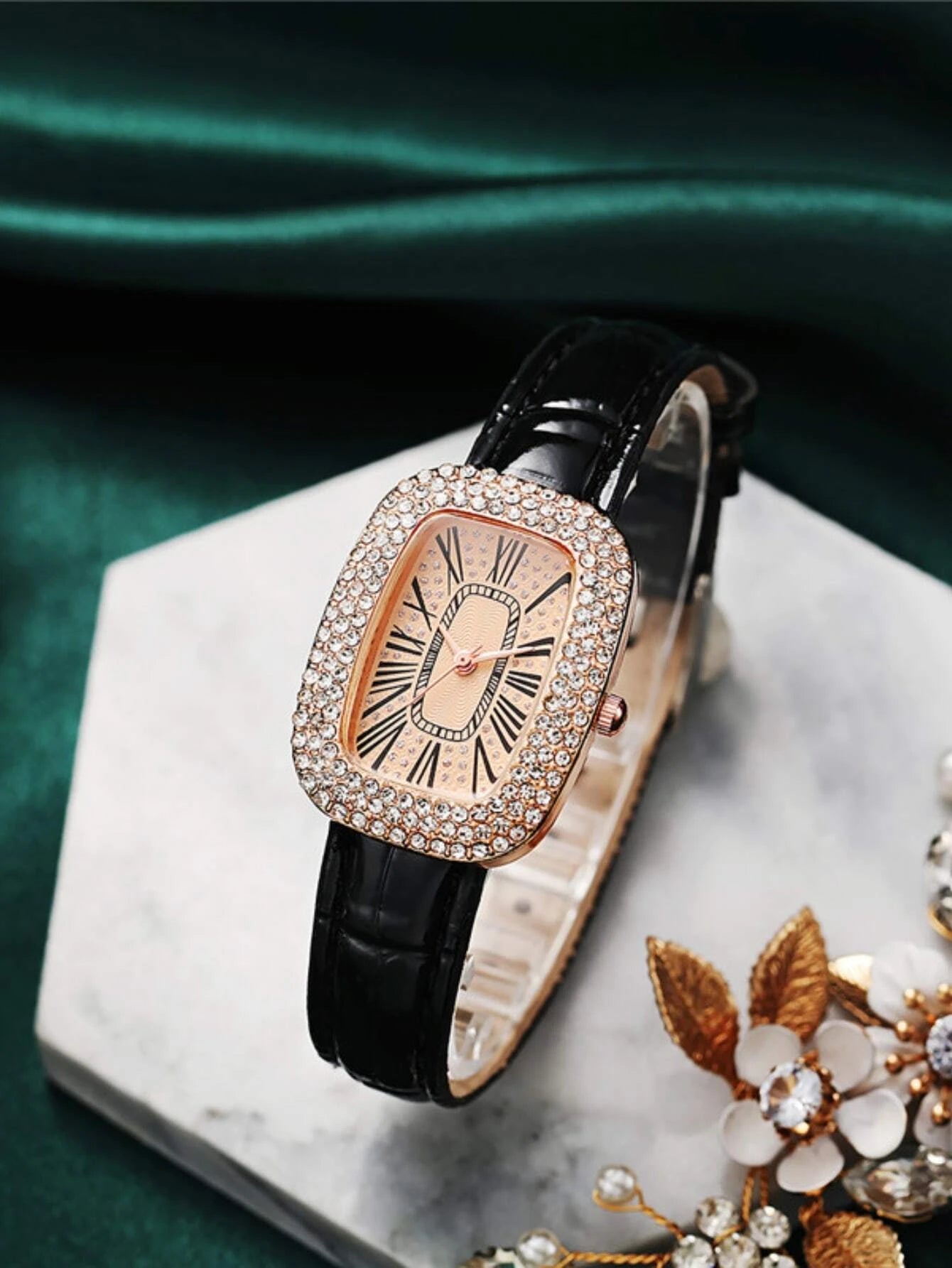 1pc Women Black Crocodile Embossed PU Polyurethane Strap Glamorous Rhinestone Decor Rectangle Dial Quartz Watch & 4pcs Jewelry Set, For Daily Life